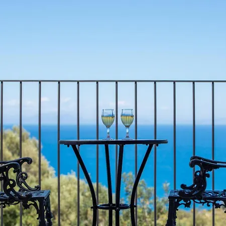 Dalasvillas Skala Mare فيلة